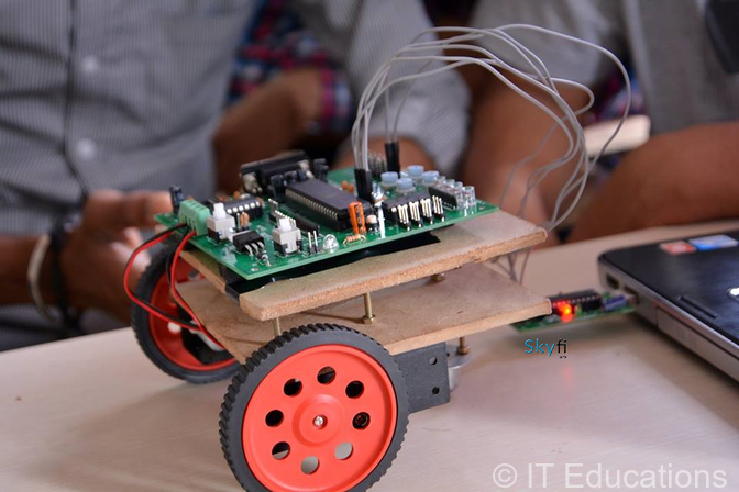 Engineering Project Maker in Nagpur - Robotics Projects For Electrical Students